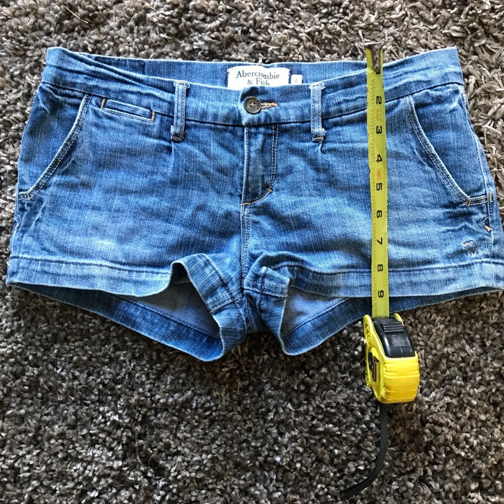 Abercrombie & Fitch size 4